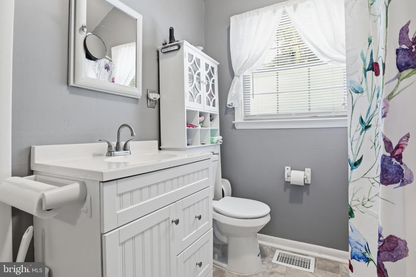 678 209th Property Photo 36