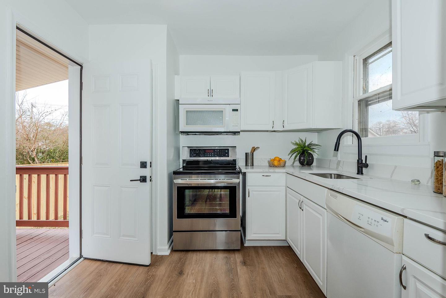 108 New Jersey Ave Nw Property Photo 9