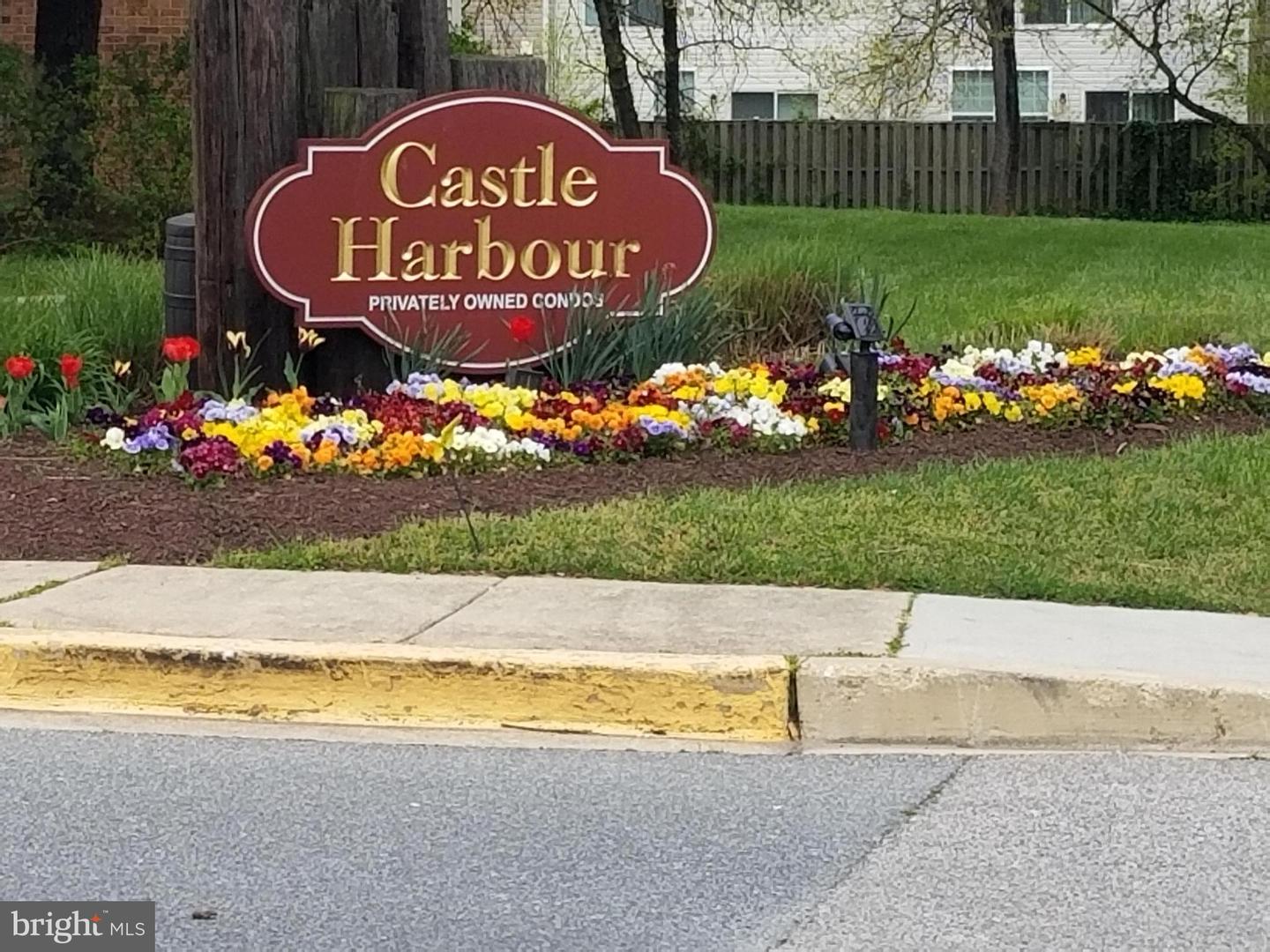 1117 CASTLE HARBOUR WAY #2D Property Photo 1