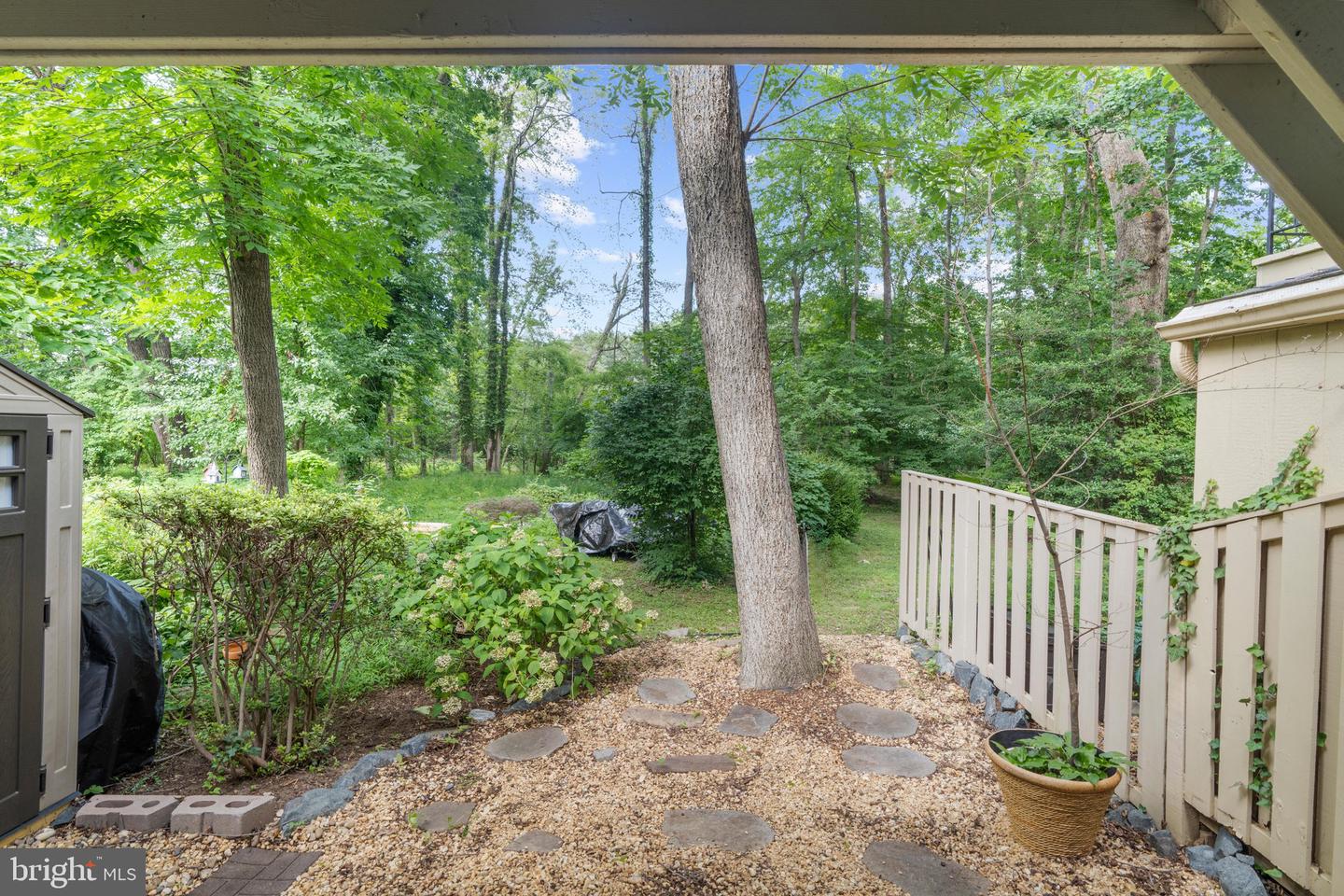 436 Cranes Roost Ct Property Photo 33