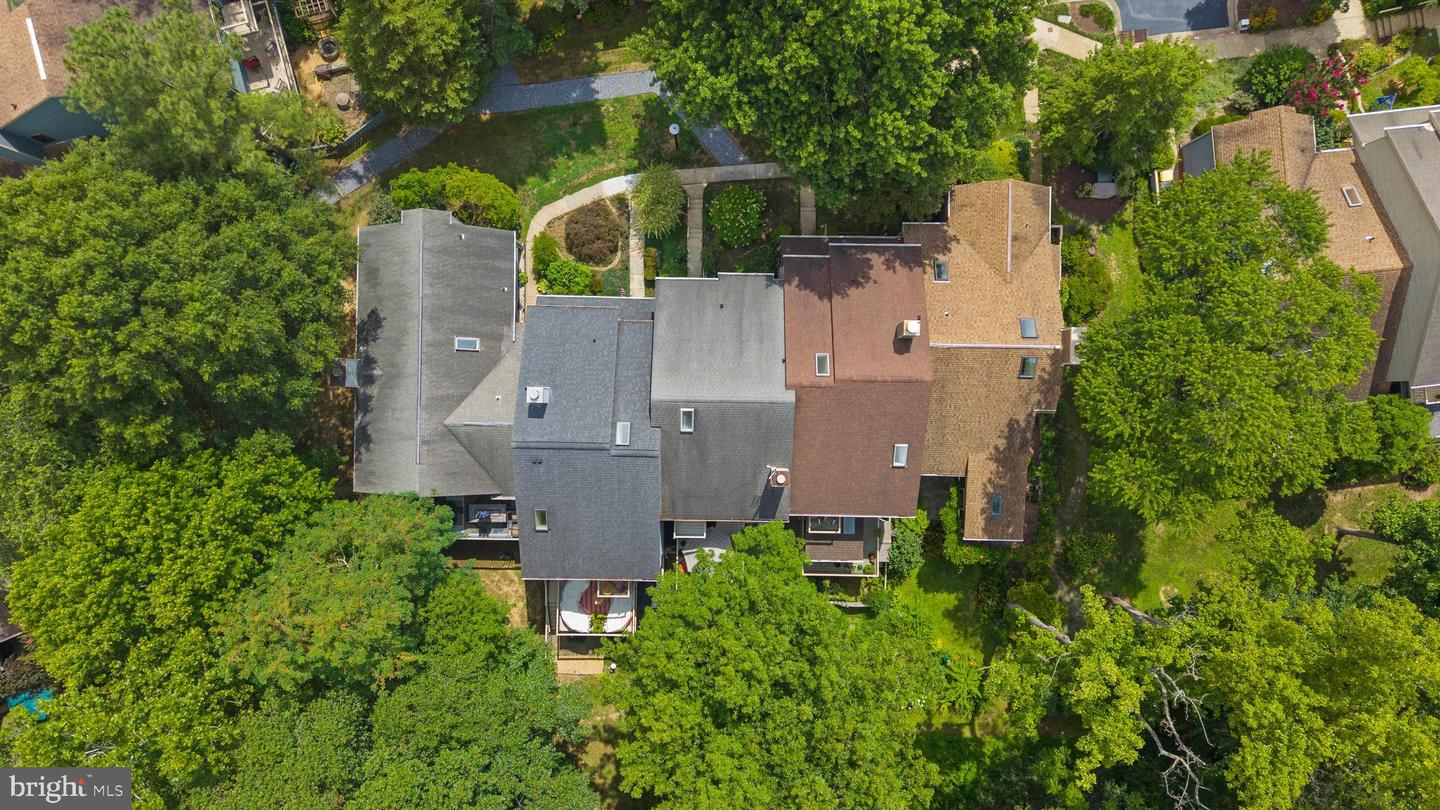 436 Cranes Roost Ct Property Photo 36