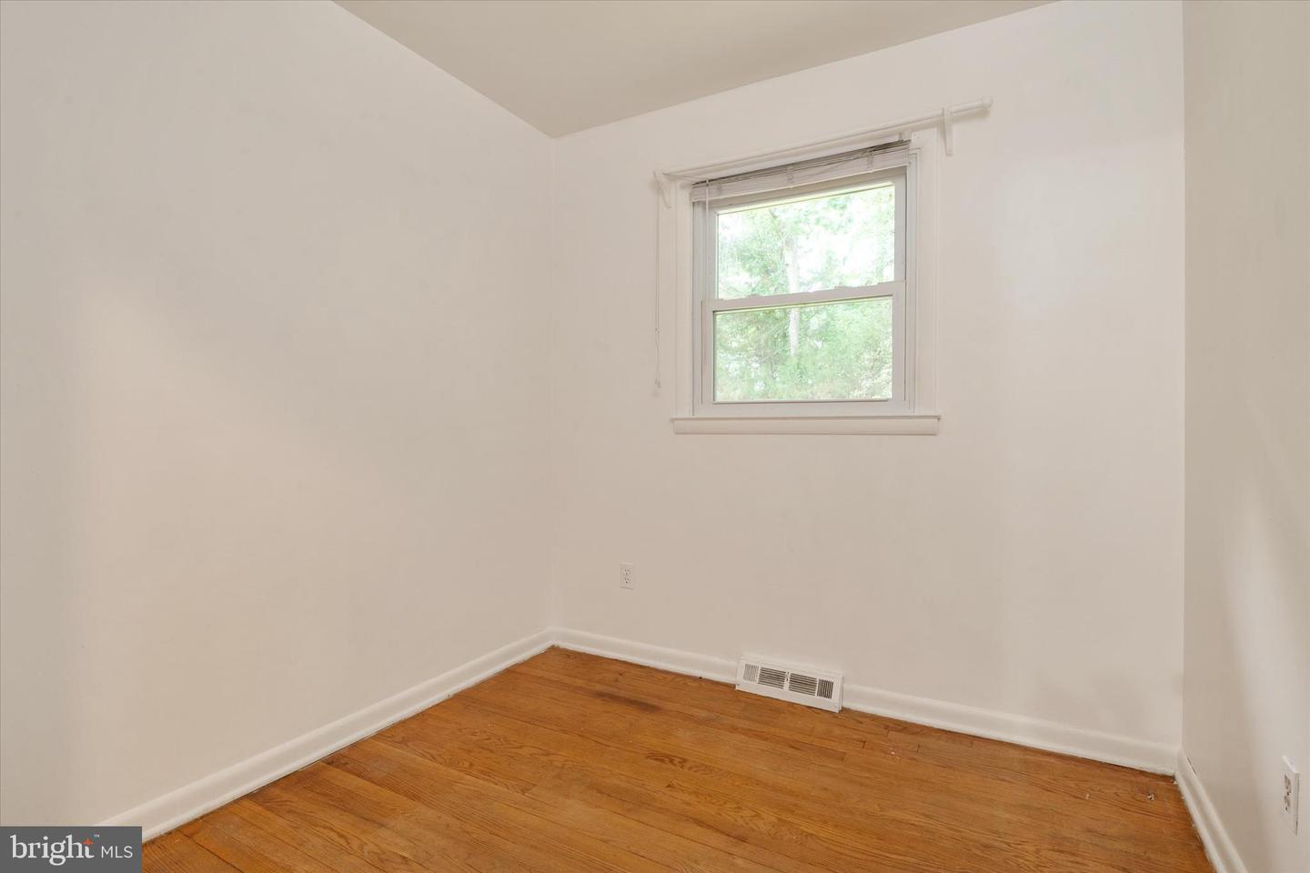 410 Walnut Dr Property Photo 16