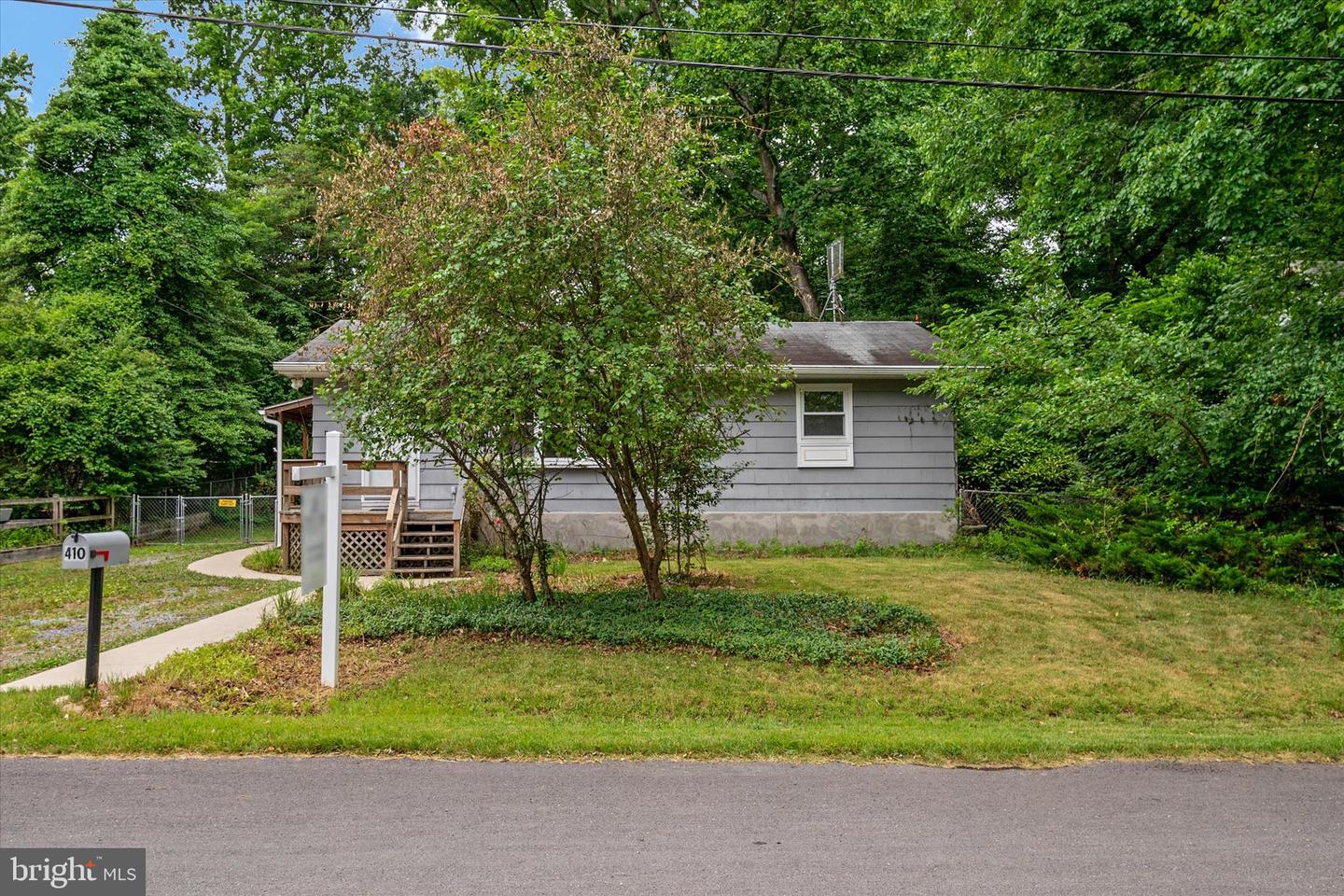 410 Walnut Dr Property Photo 32