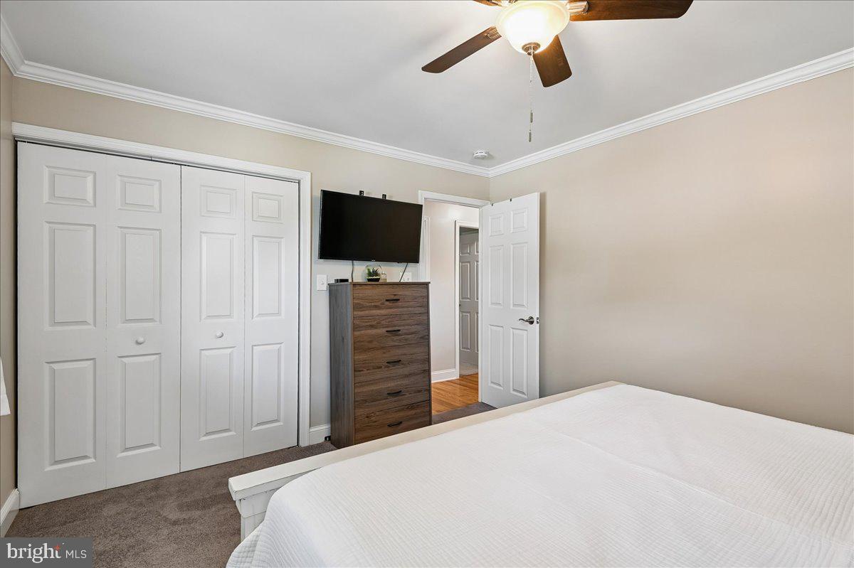 252 Magothy Bridge Rd Property Photo 17