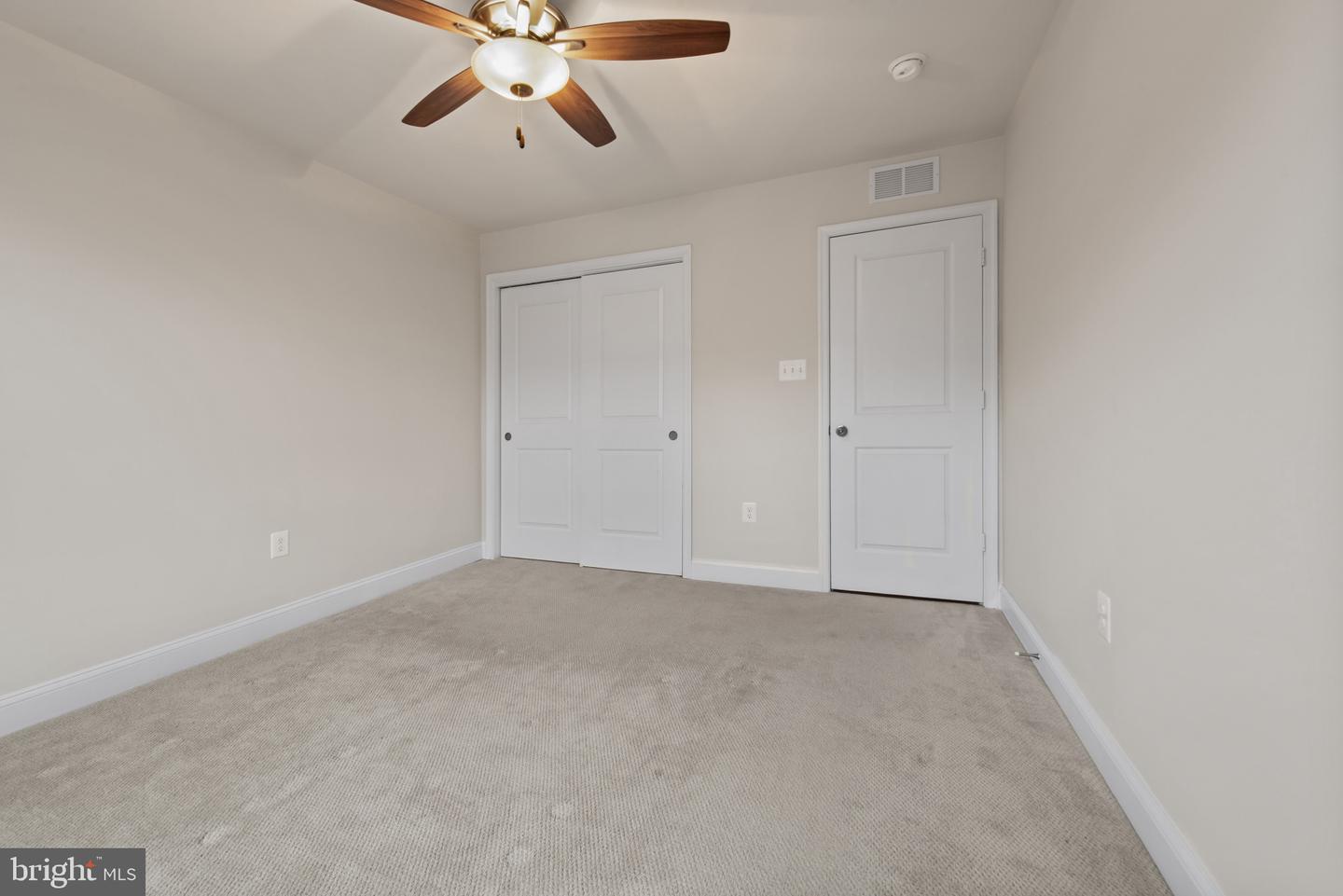 709 Skippers Ln Property Photo 33