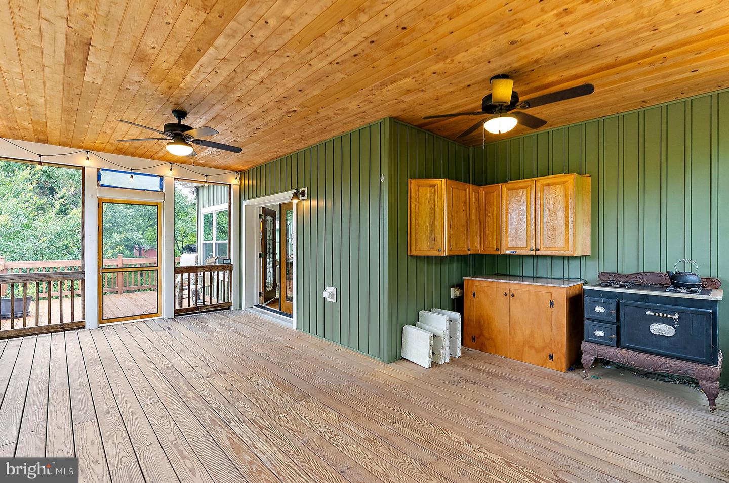 328 Oakdale Rd Property Photo 38