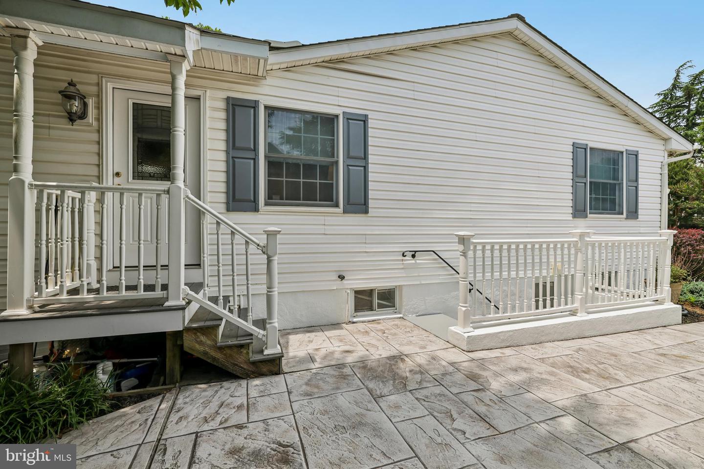 1501 Ritchie St Property Photo 9
