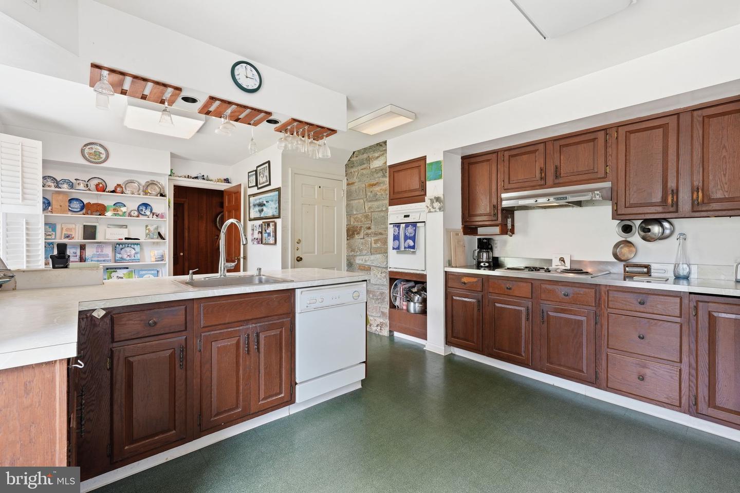 1668 Homewood Landing Rd Property Photo 20