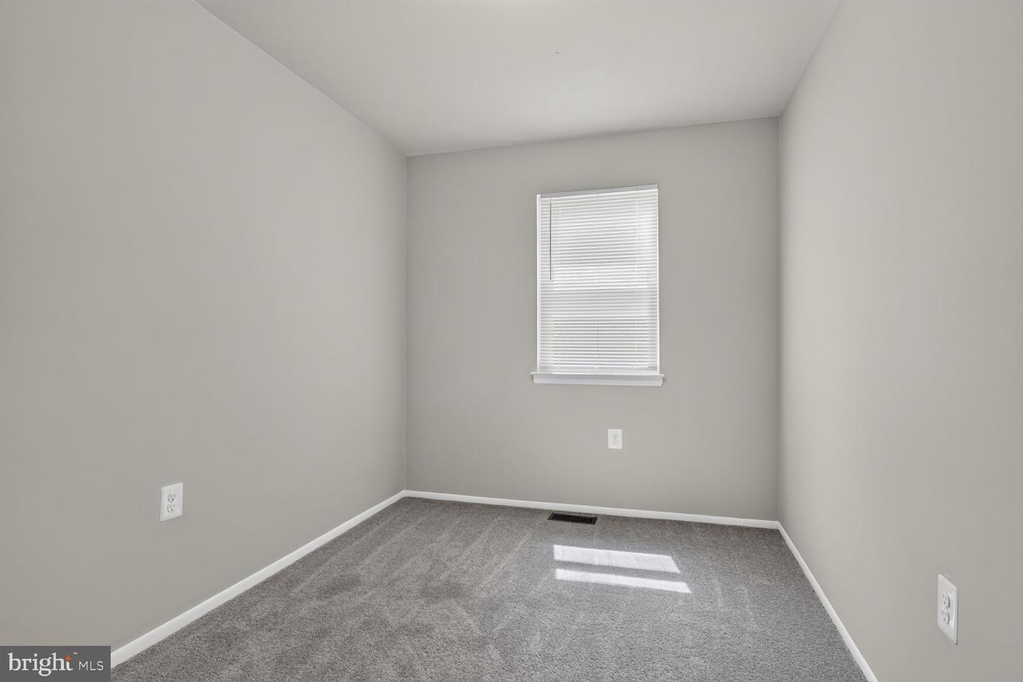 8220 Marlton Ct Property Photo 12