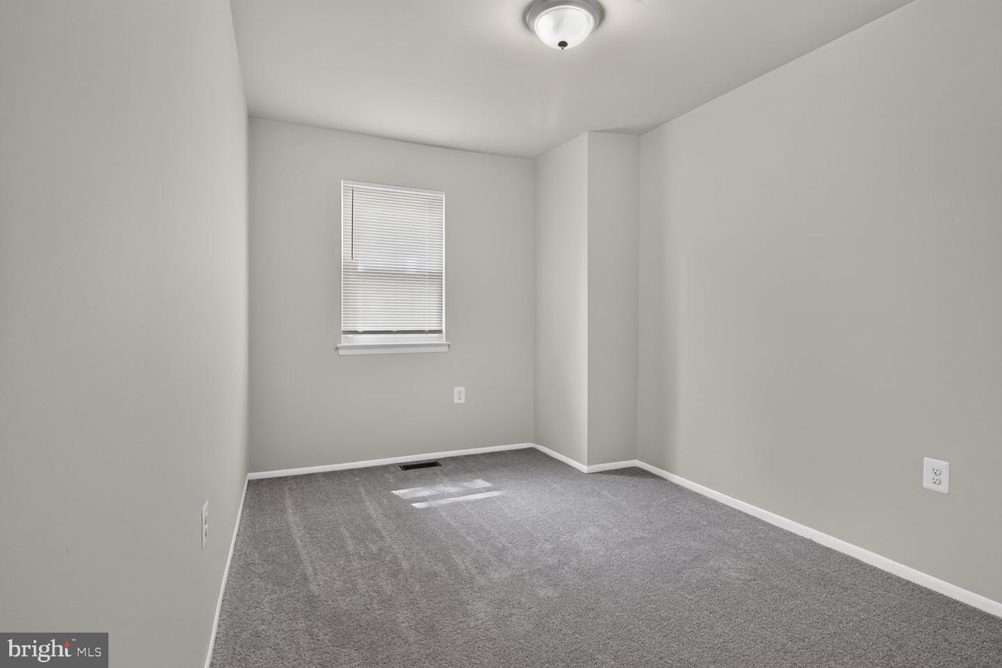 8220 Marlton Ct Property Photo 13