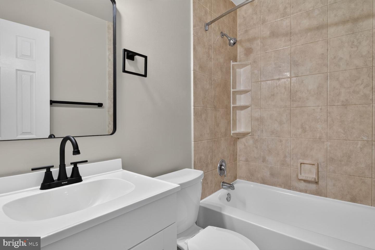 8220 Marlton Ct Property Photo 15