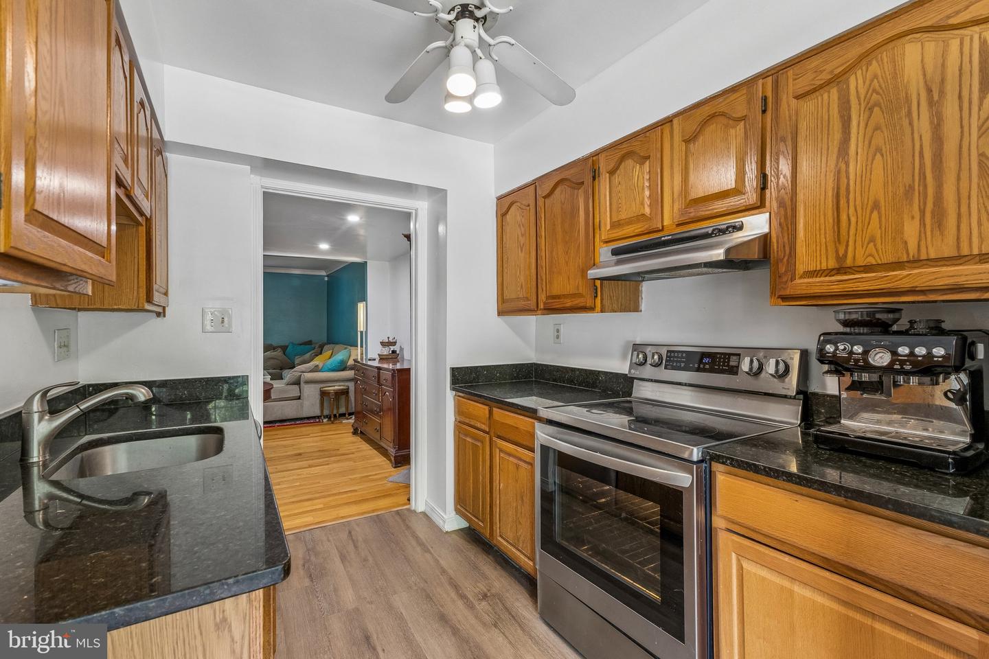 1501 Carlyle Dr Property Photo 4