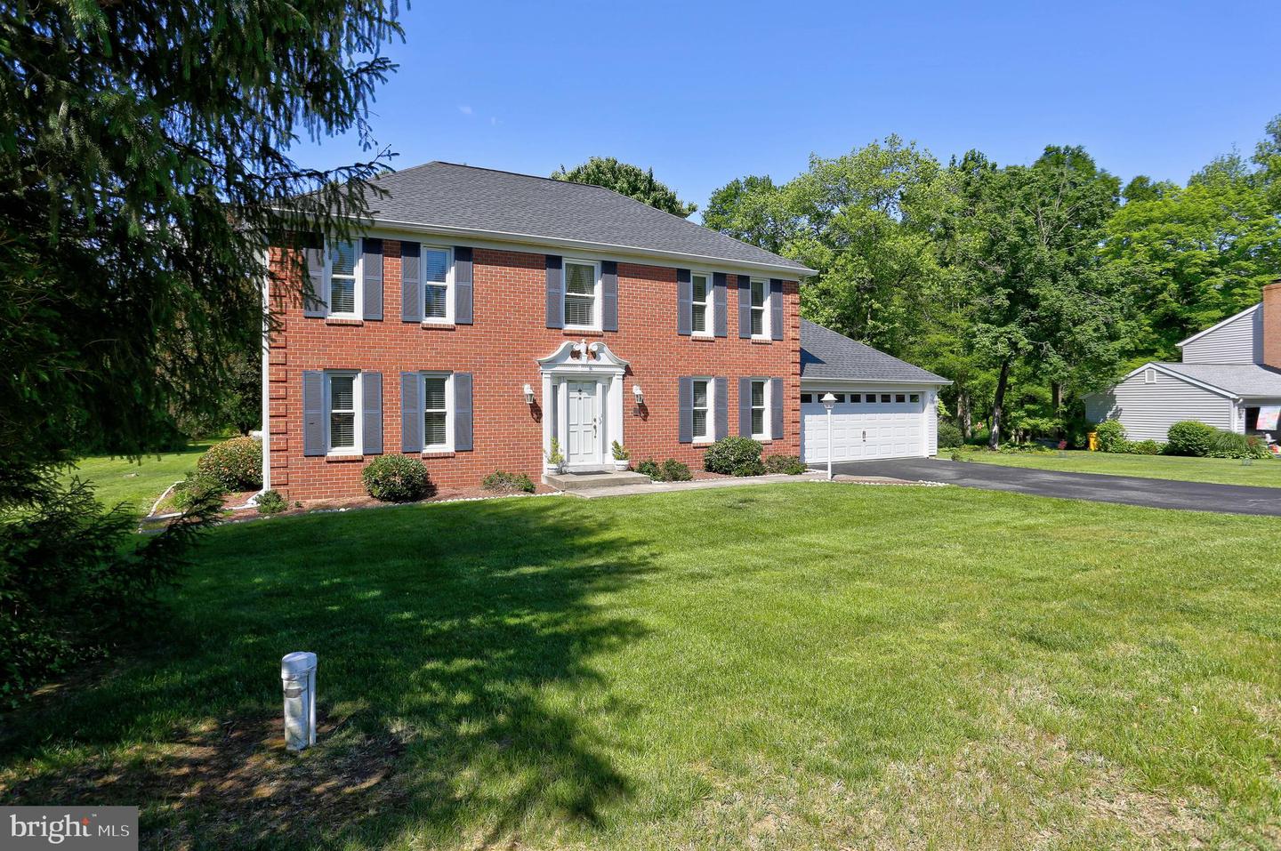 1116 Rutlandview Dr Property Photo 4