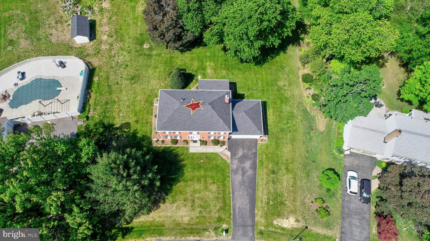 1116 Rutlandview Dr Property Photo 5