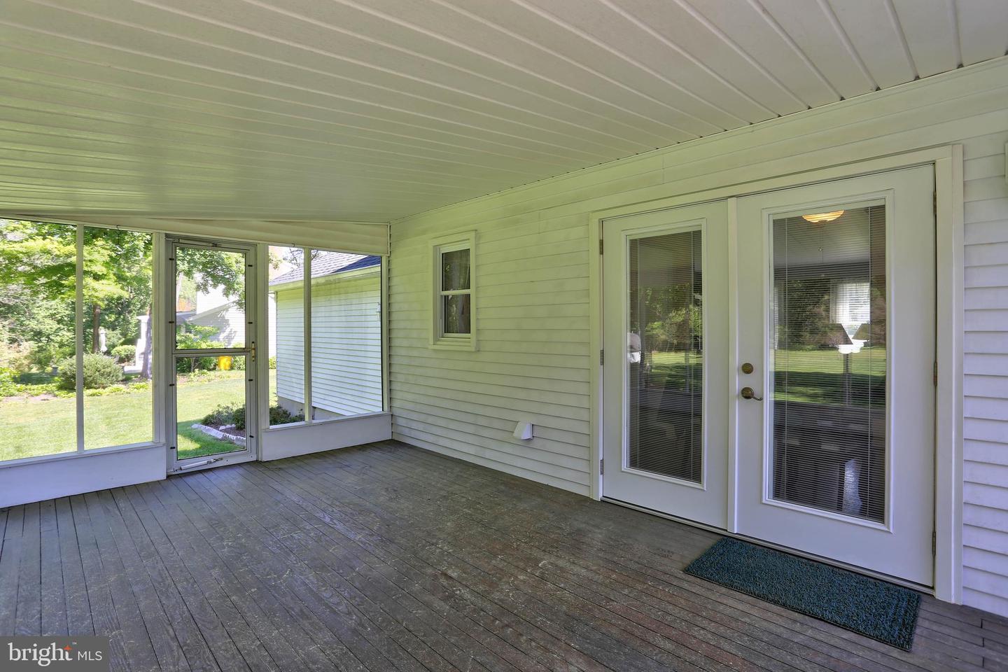 1116 Rutlandview Dr Property Photo 13