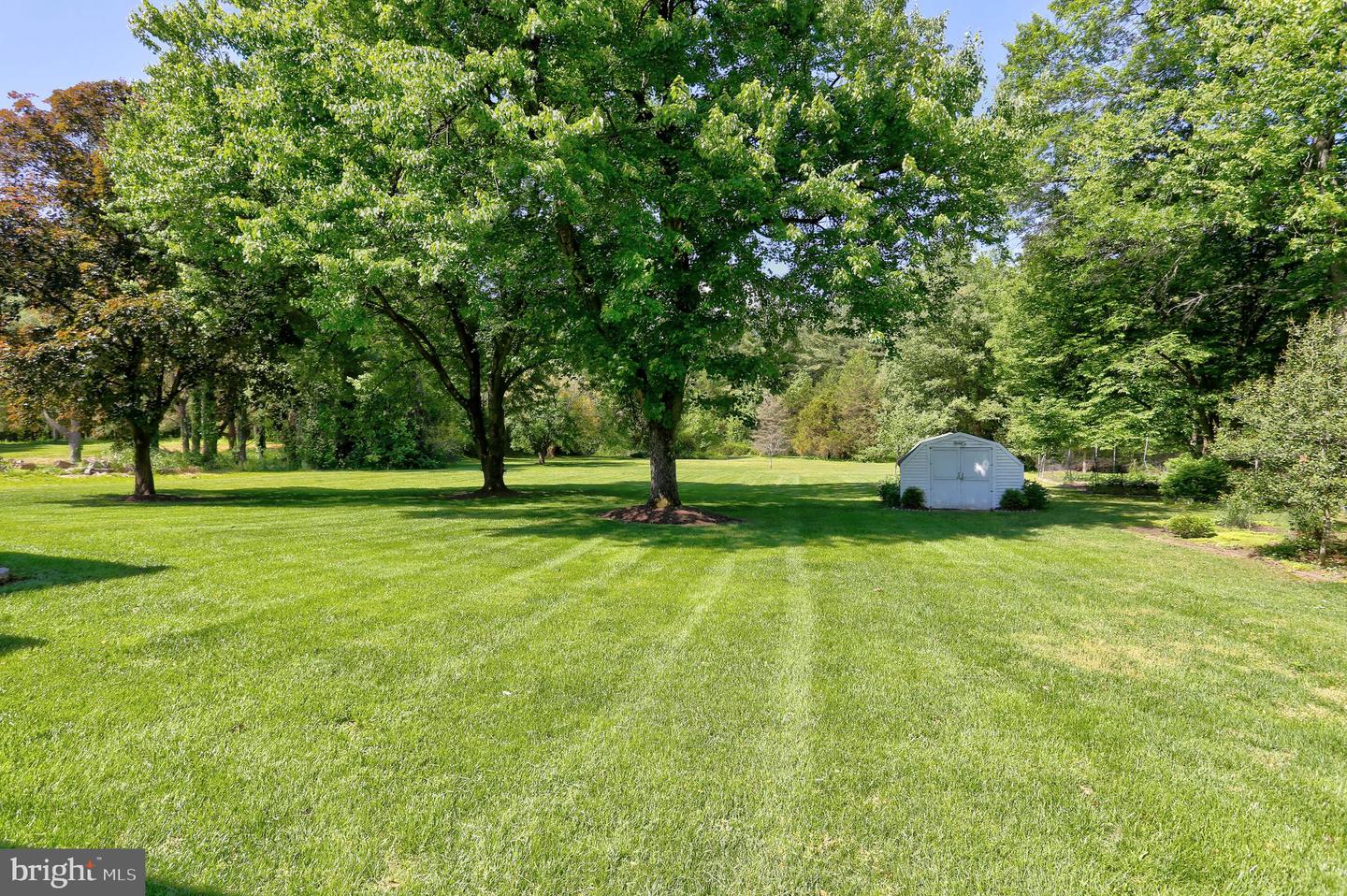 1116 Rutlandview Dr Property Photo 16