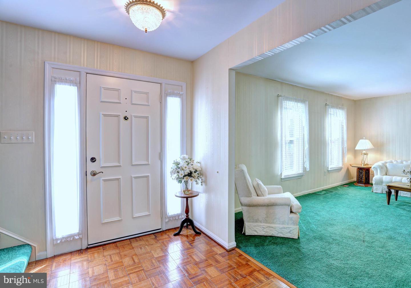 1116 Rutlandview Dr Property Photo 17
