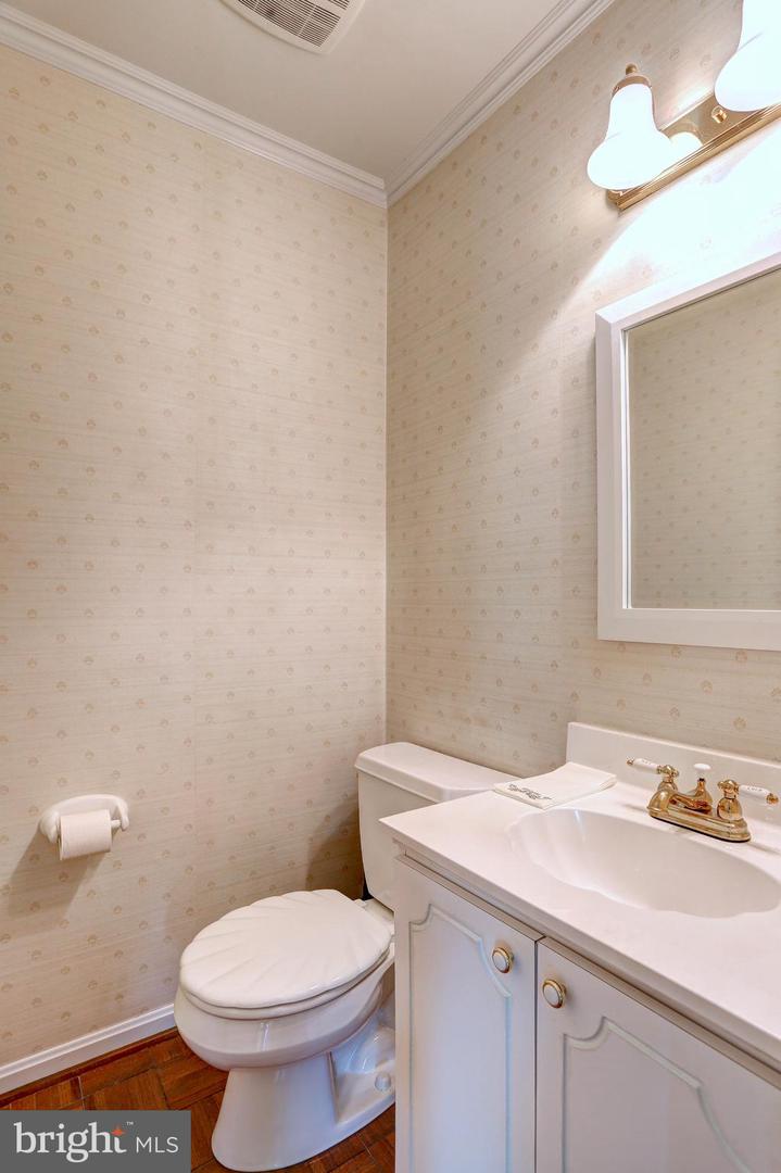 1116 Rutlandview Dr Property Photo 28