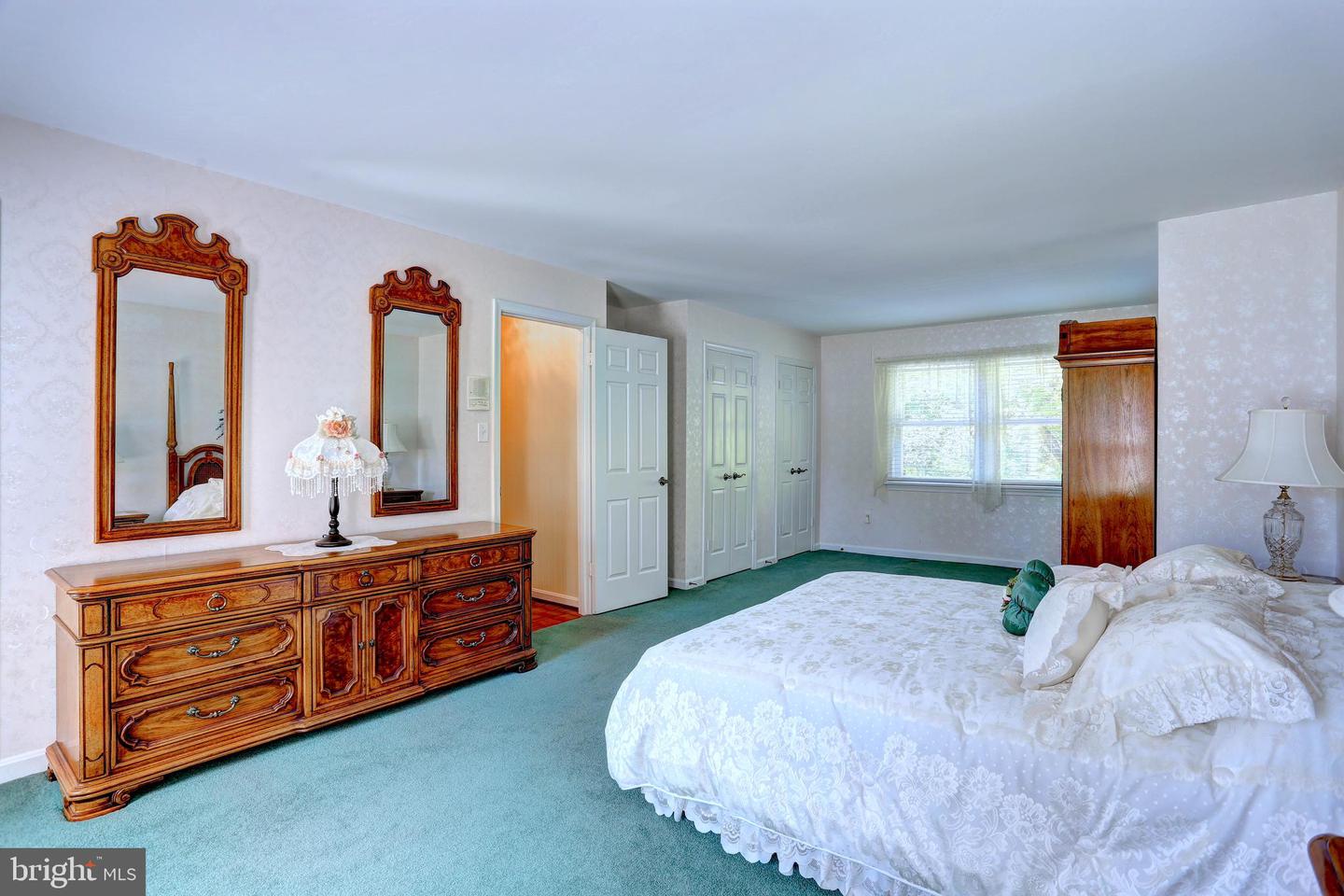 1116 Rutlandview Dr Property Photo 30