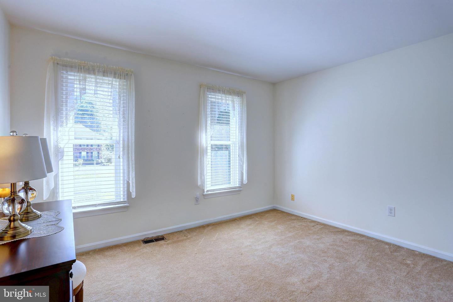 1116 Rutlandview Dr Property Photo 34