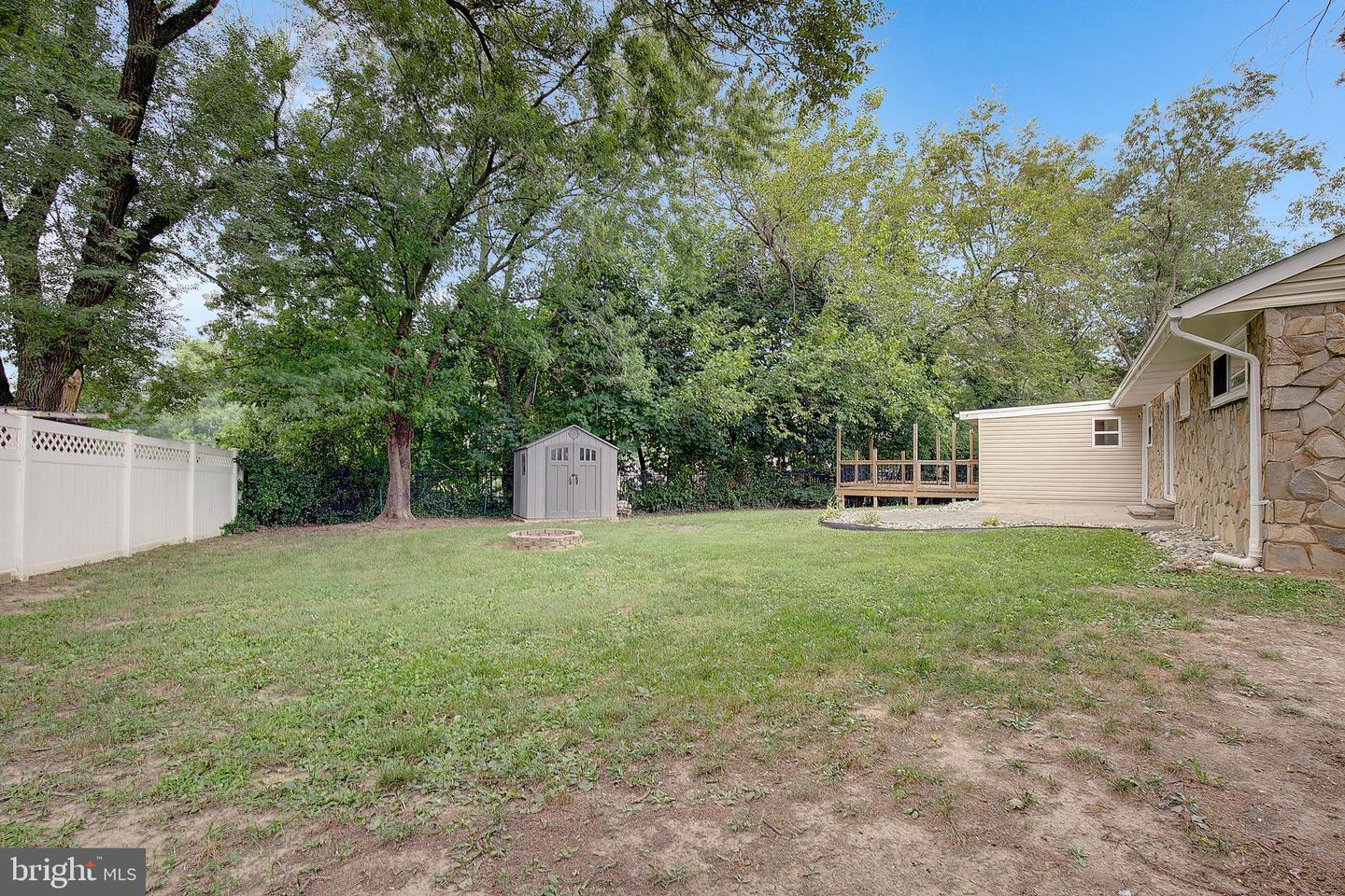 516 Queen Anne Ave Property Photo 50