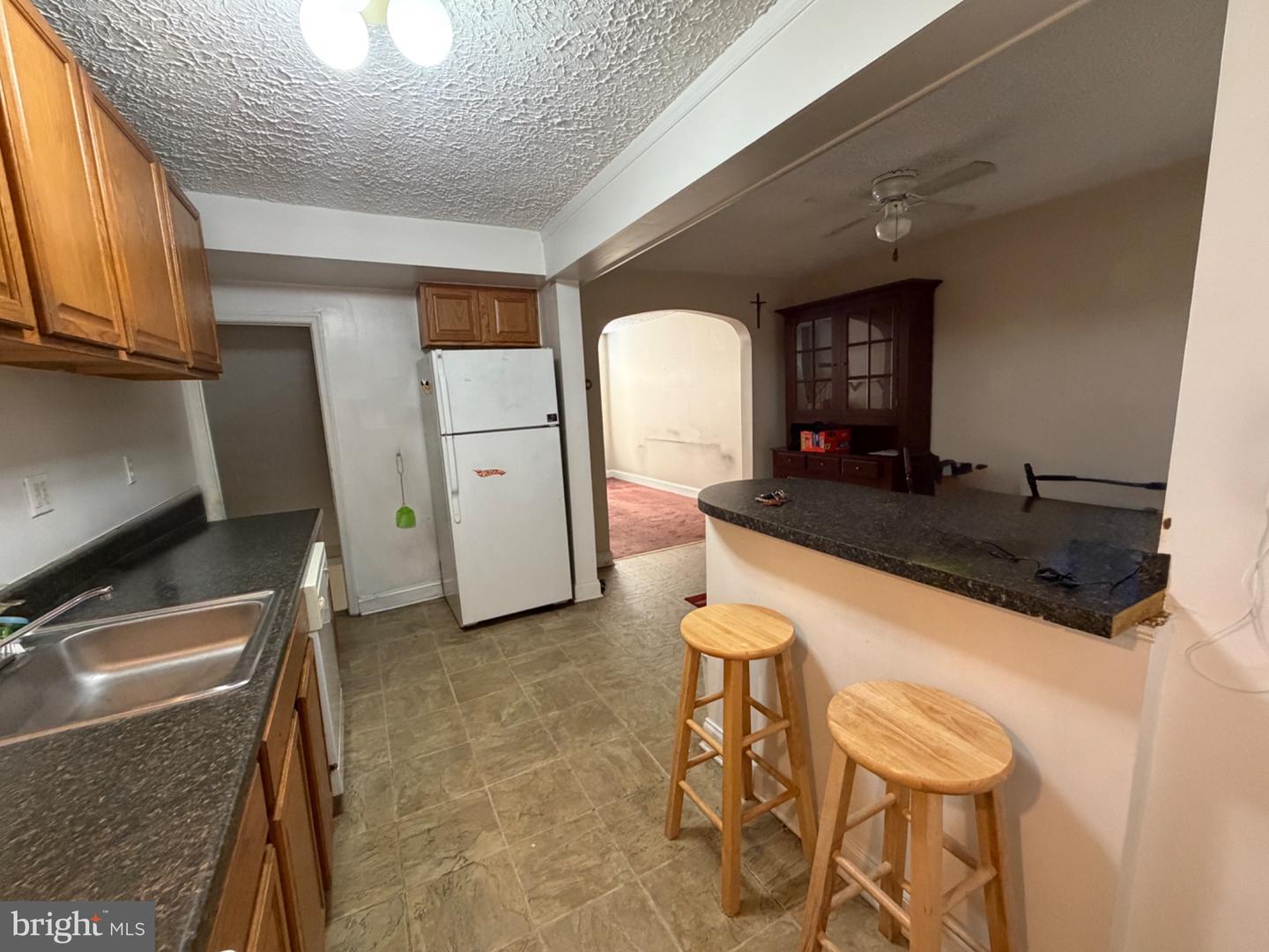 230 W Meadow Rd Property Photo 6