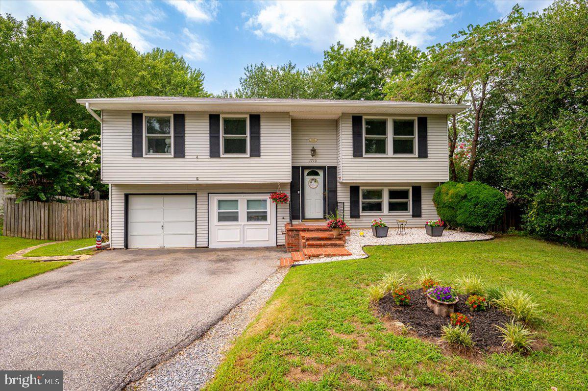 1710 Fallsway Dr Property Photo 1