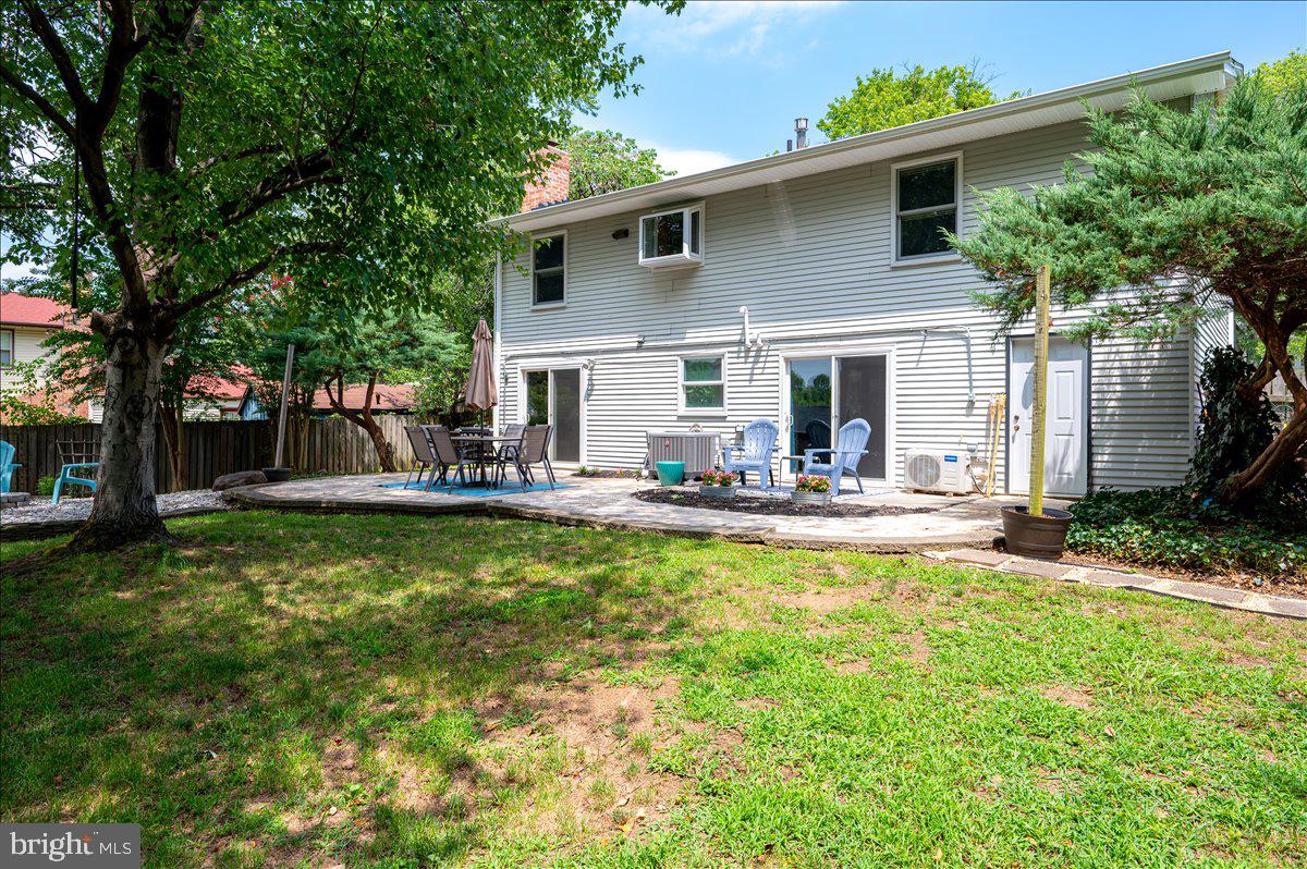 1710 Fallsway Dr Property Photo 39