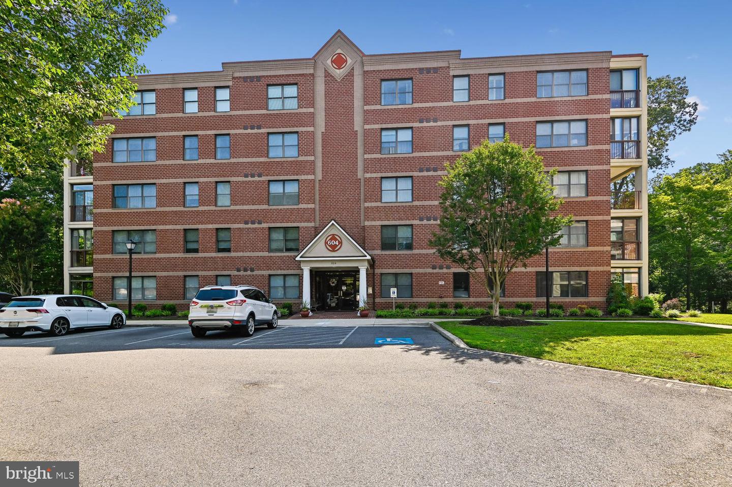 604 Mckinsey Park Dr #301 Property Photo 6
