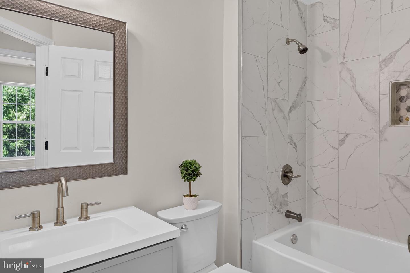 207 Miles River Ct Property Photo 14