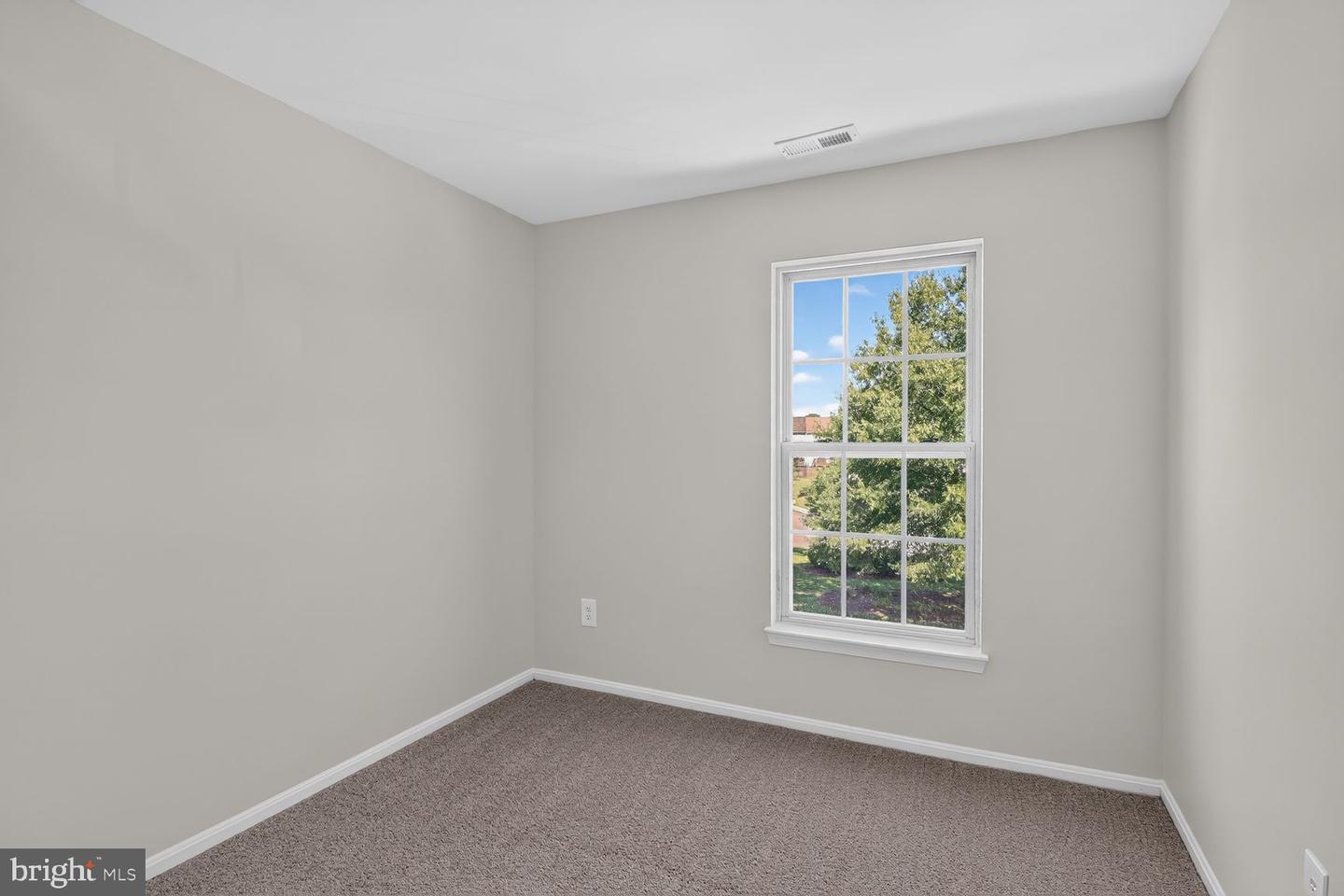 207 Miles River Ct Property Photo 15