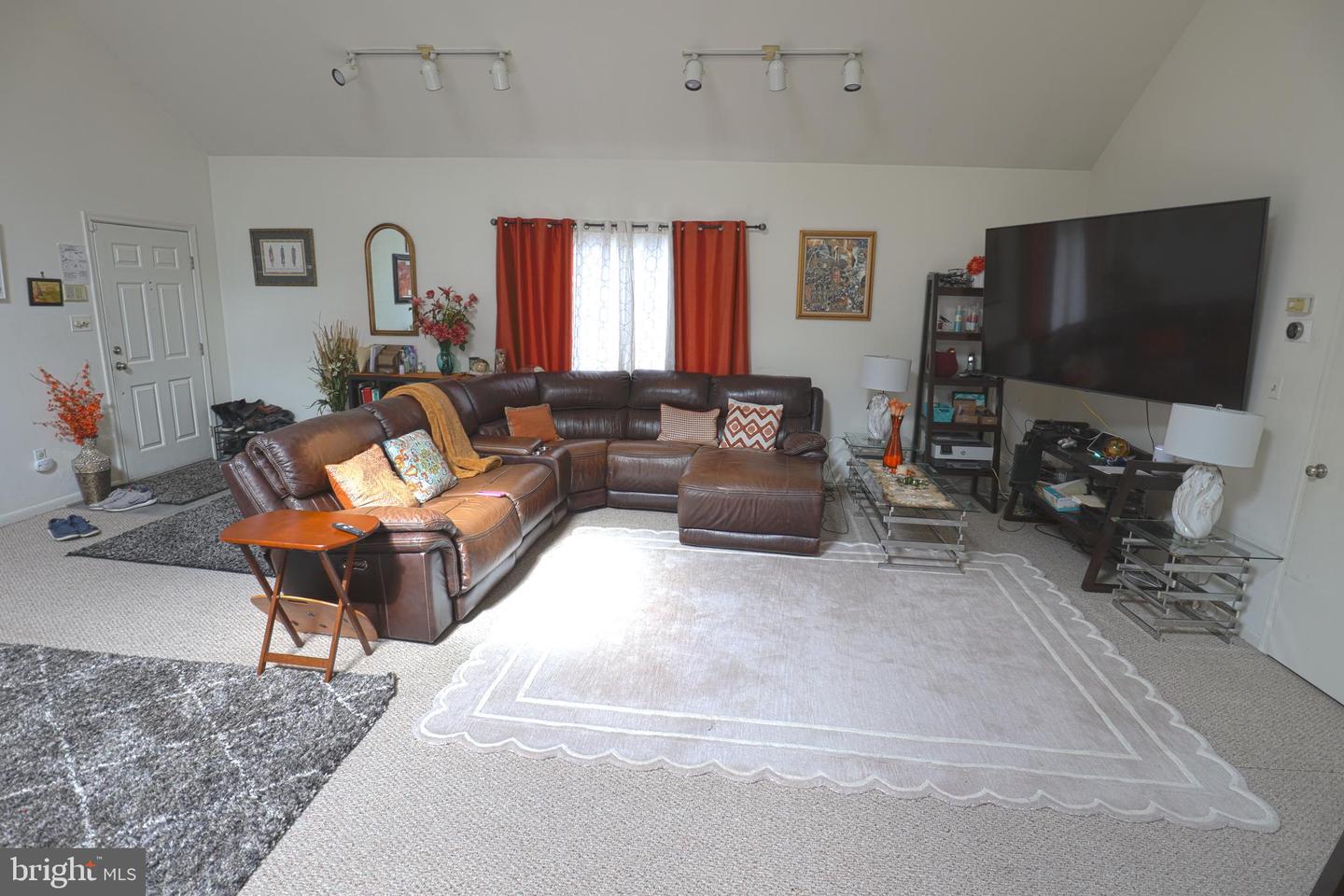131 Midland Rd Property Photo 6