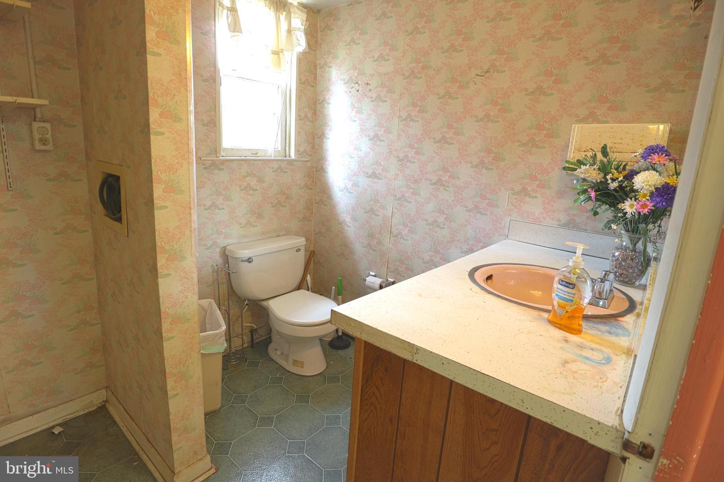 131 Midland Rd Property Photo 32