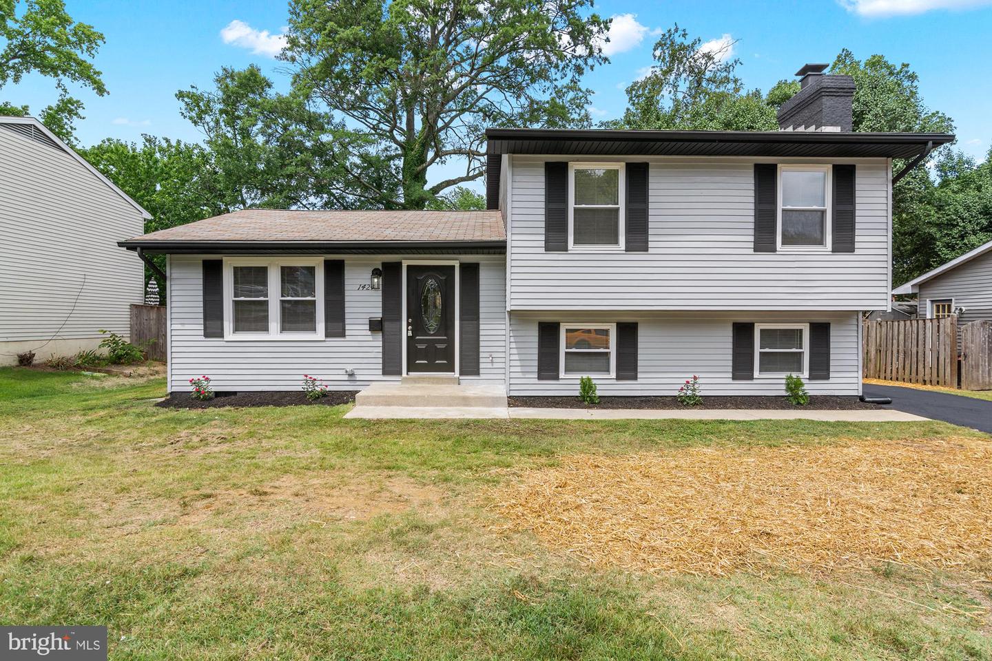 1424 Regent St Property Photo 3