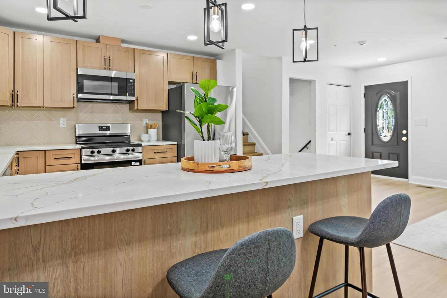 1424 Regent St Property Photo 16