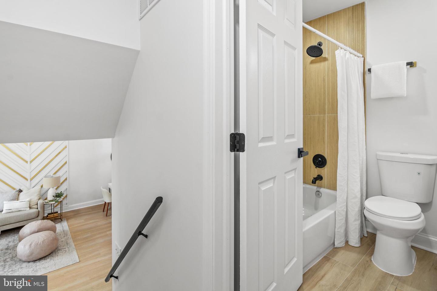 1424 Regent St Property Photo 19