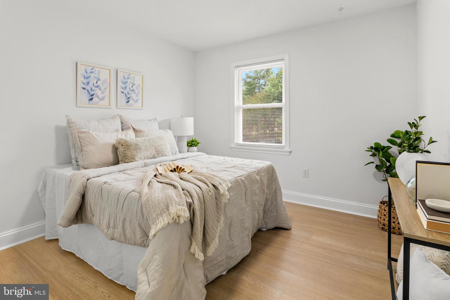 1424 Regent St Property Photo 24
