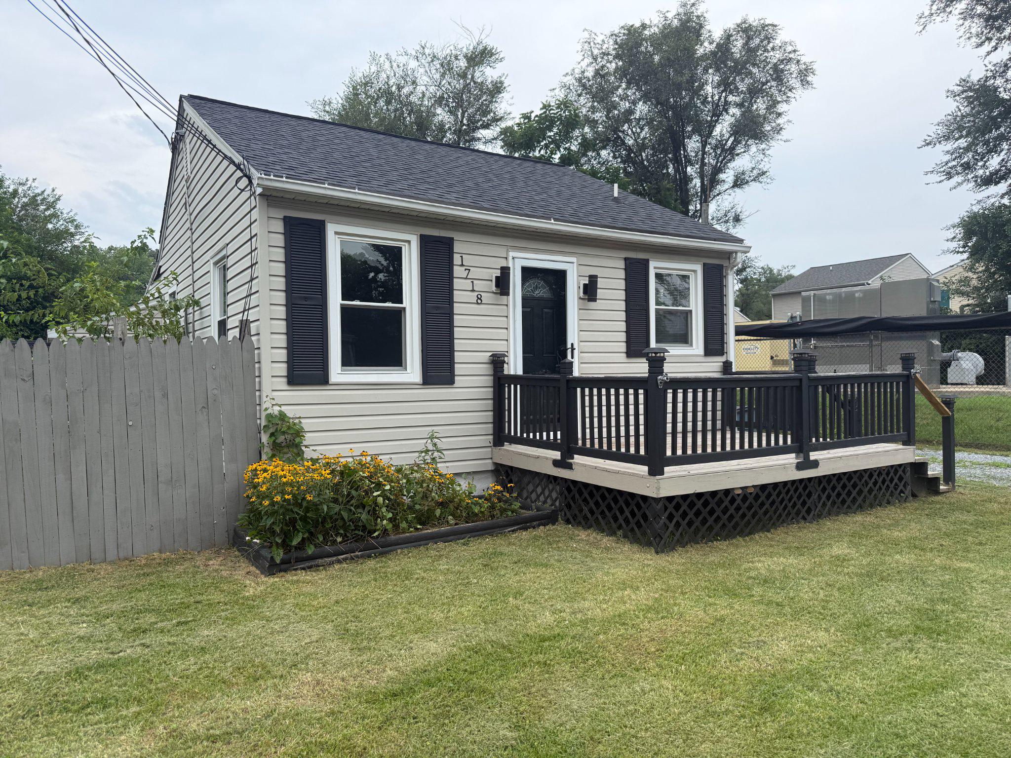 1718 Marley Ave Property Photo 1