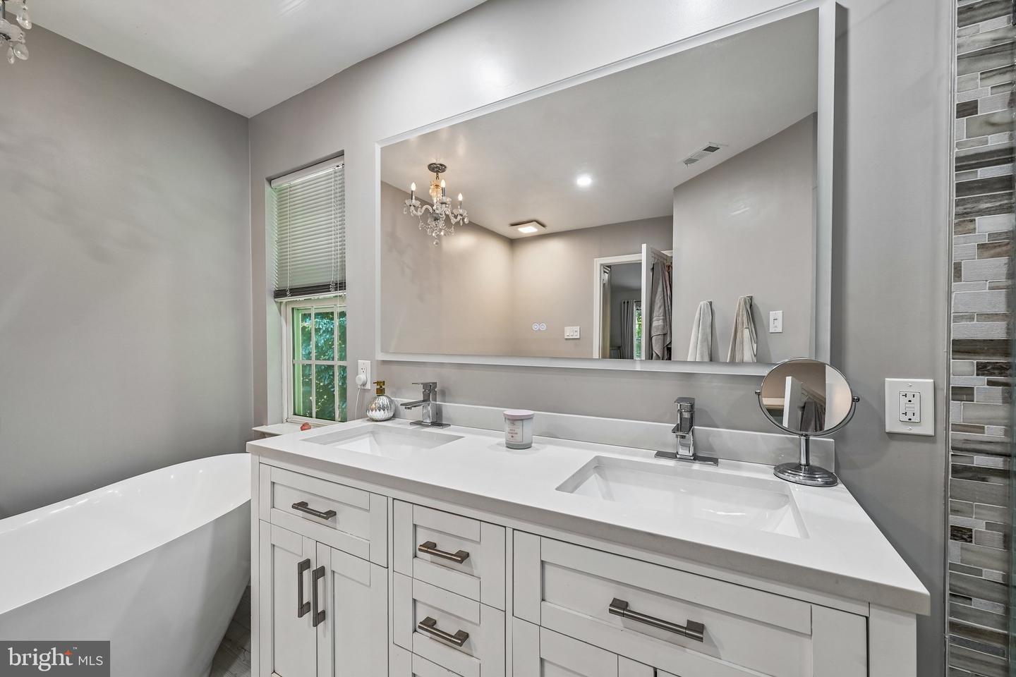 2996 Winding River Pl Property Photo 33