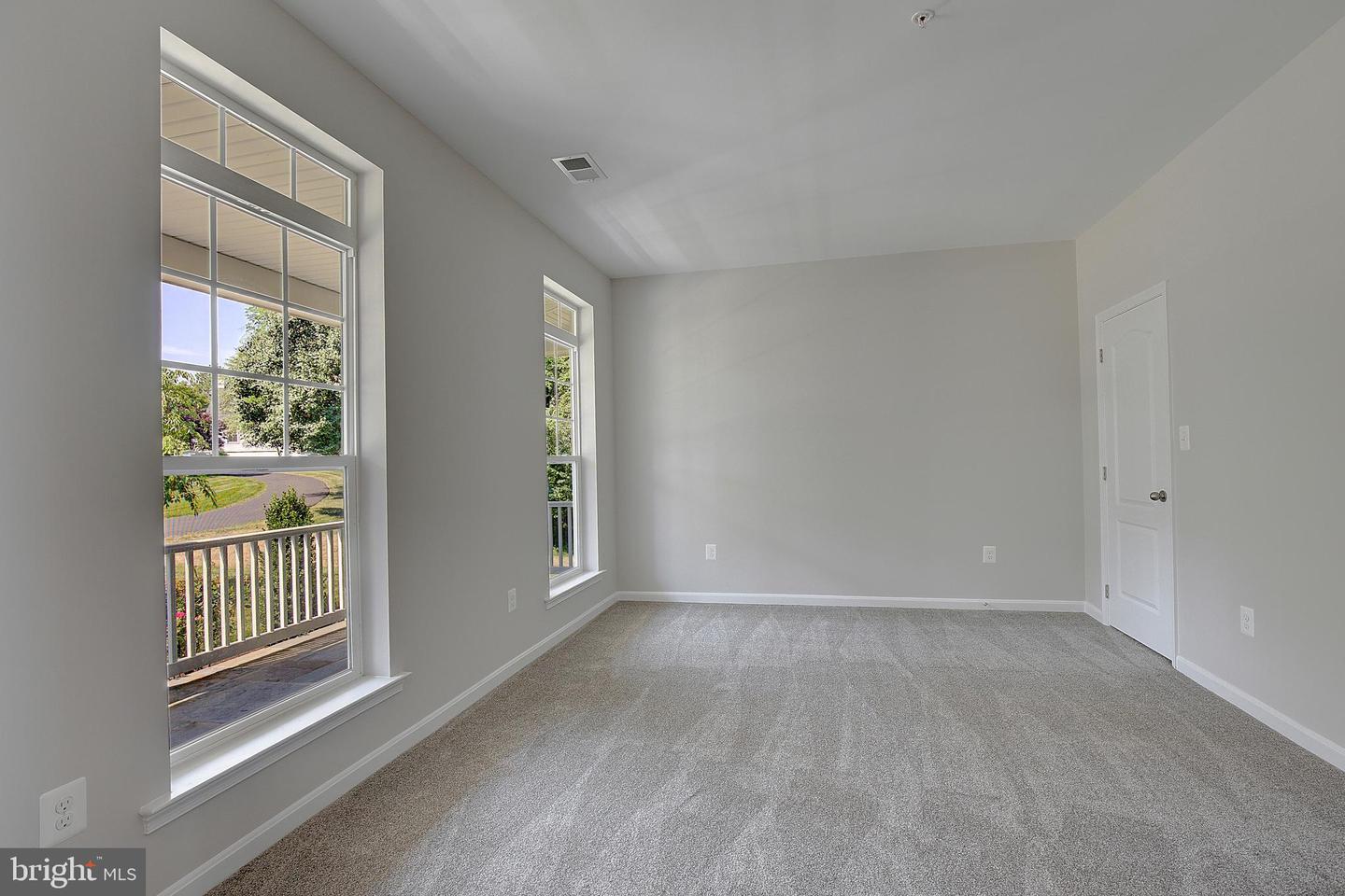 3956 Honeysuckle Dr Property Photo 20
