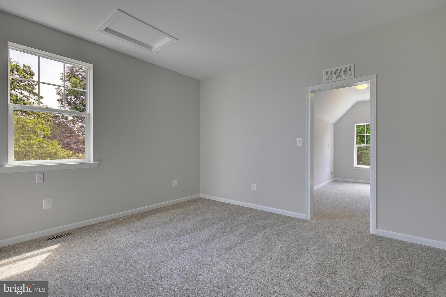 3956 Honeysuckle Dr Property Photo 36