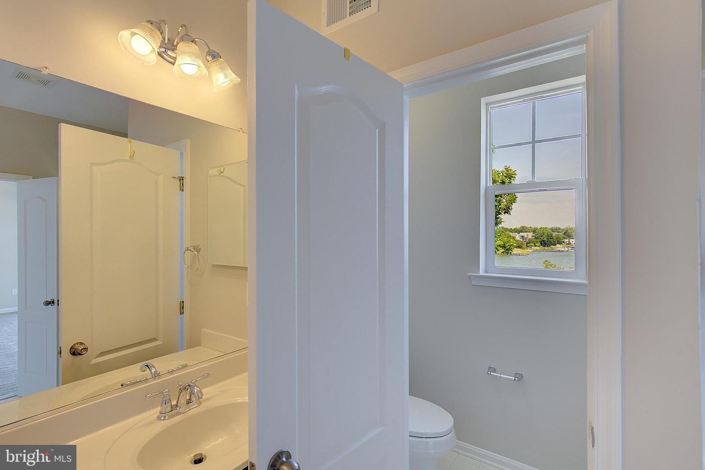 3956 Honeysuckle Dr Property Photo 37