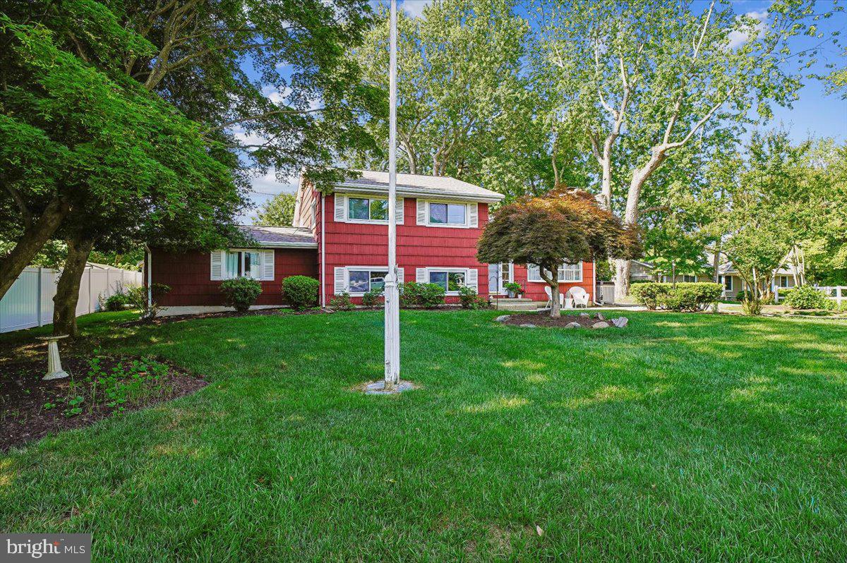 4866 Church Ln Property Photo 4