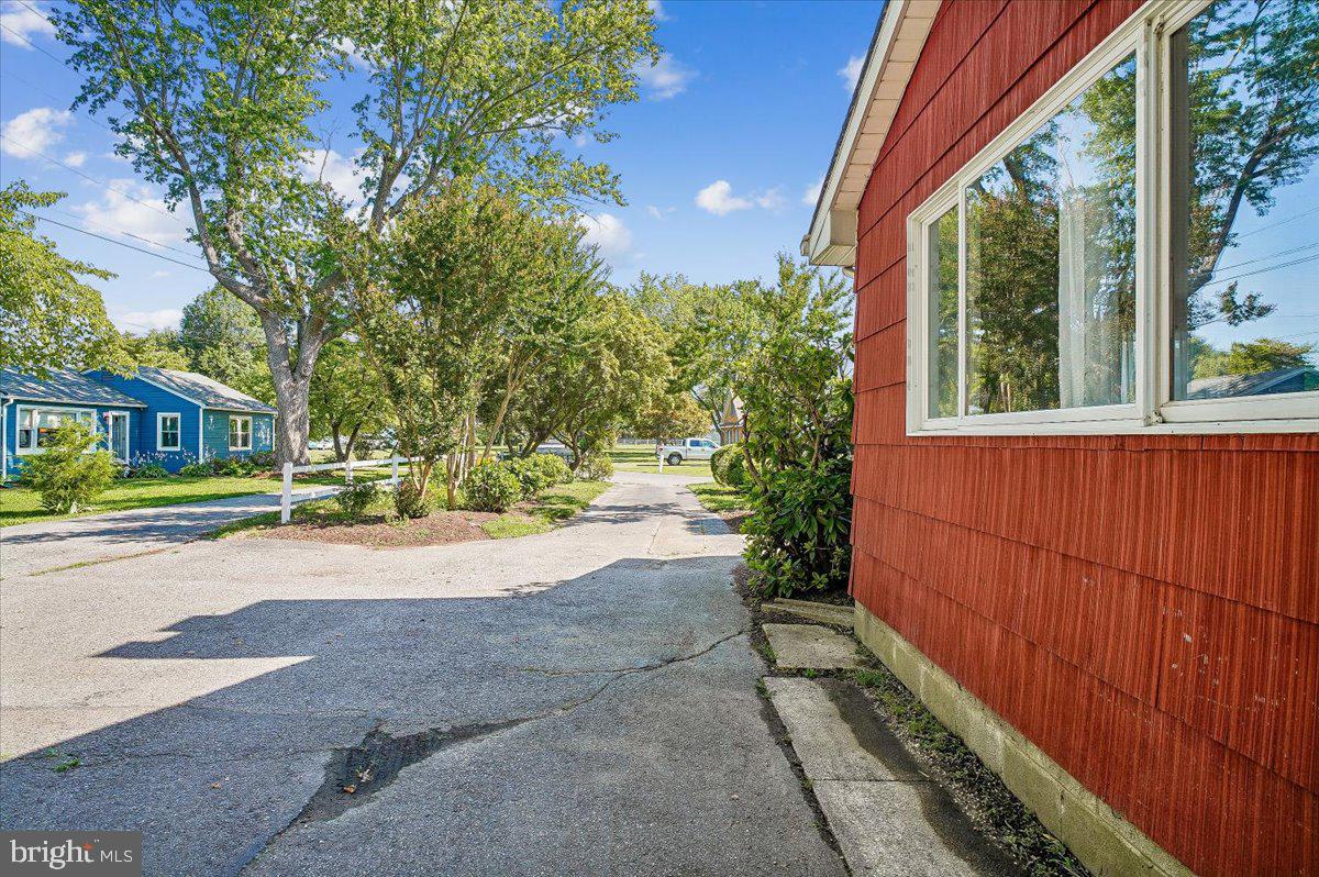4866 Church Ln Property Photo 6