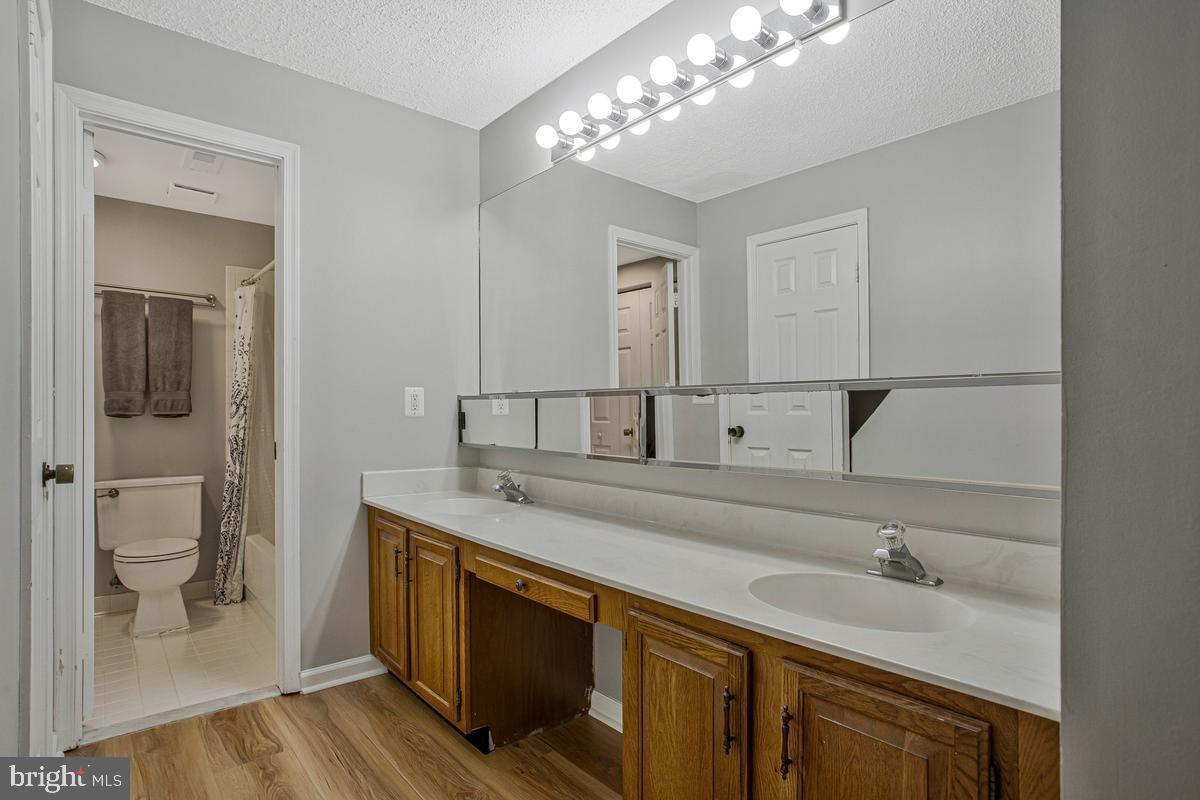 448 Cranes Roost Ct Property Photo 12