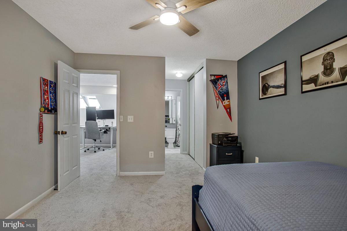 448 Cranes Roost Ct Property Photo 17