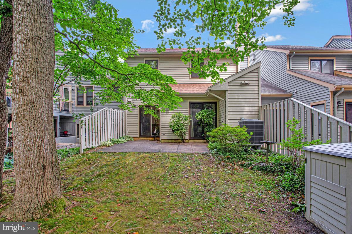 448 Cranes Roost Ct Property Photo 21