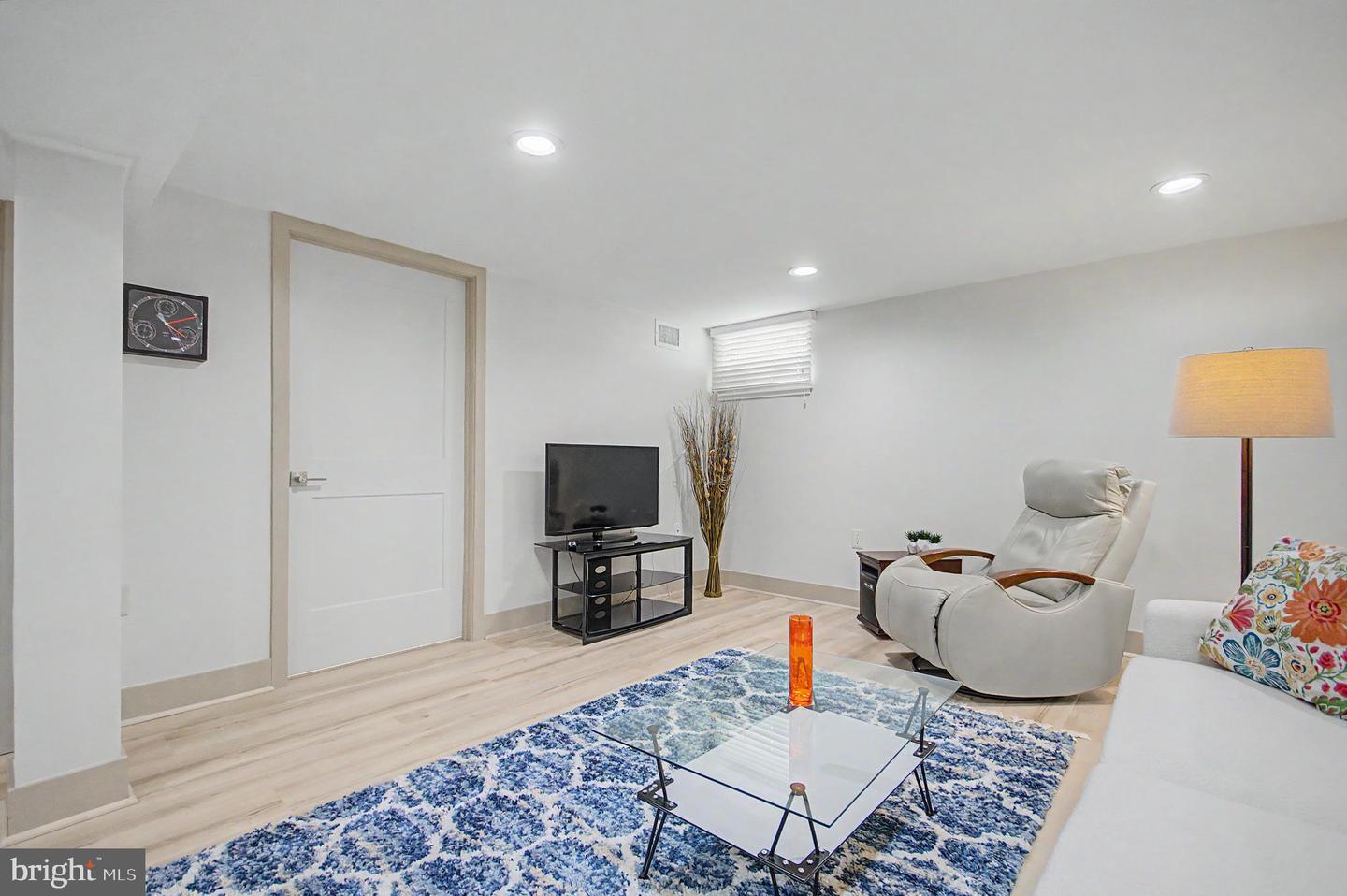 8 Granada Rd Property Photo 39
