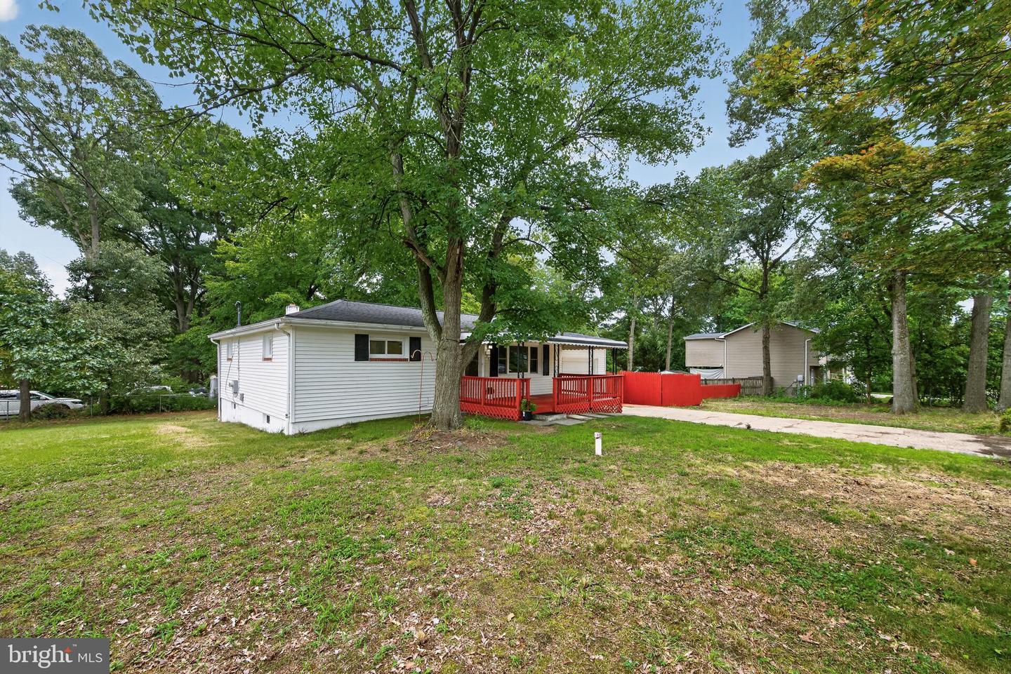 251 9th St Property Photo 10