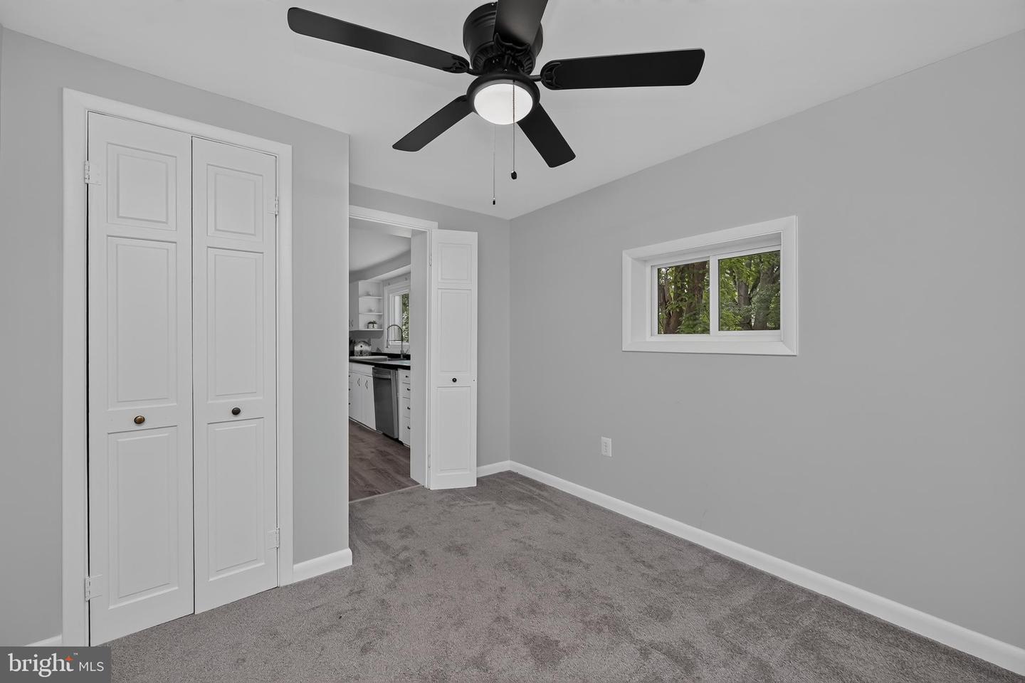 251 9th St Property Photo 20